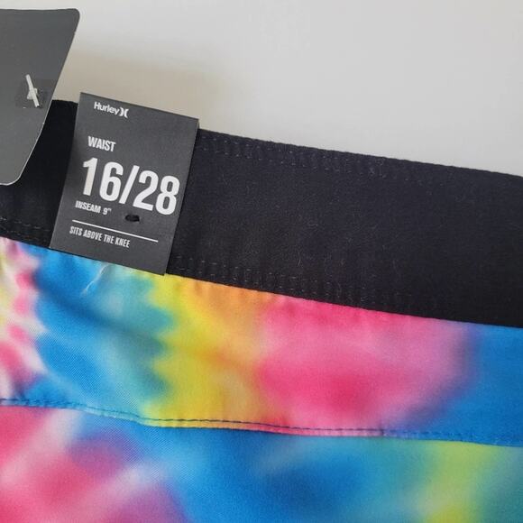 NWT Hurley Boy's Tie-Dye Board Shorts Size 16 Beach Summer Travel Vacation - - - Picture 9 of 9